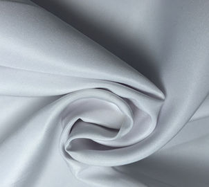 Cina Durable PVC Coated Polyester Fabric 75D * 150D Benang Count Untuk Olahraga pemasok